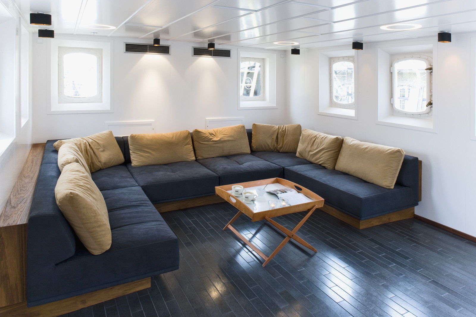 MS sofa med lille bord