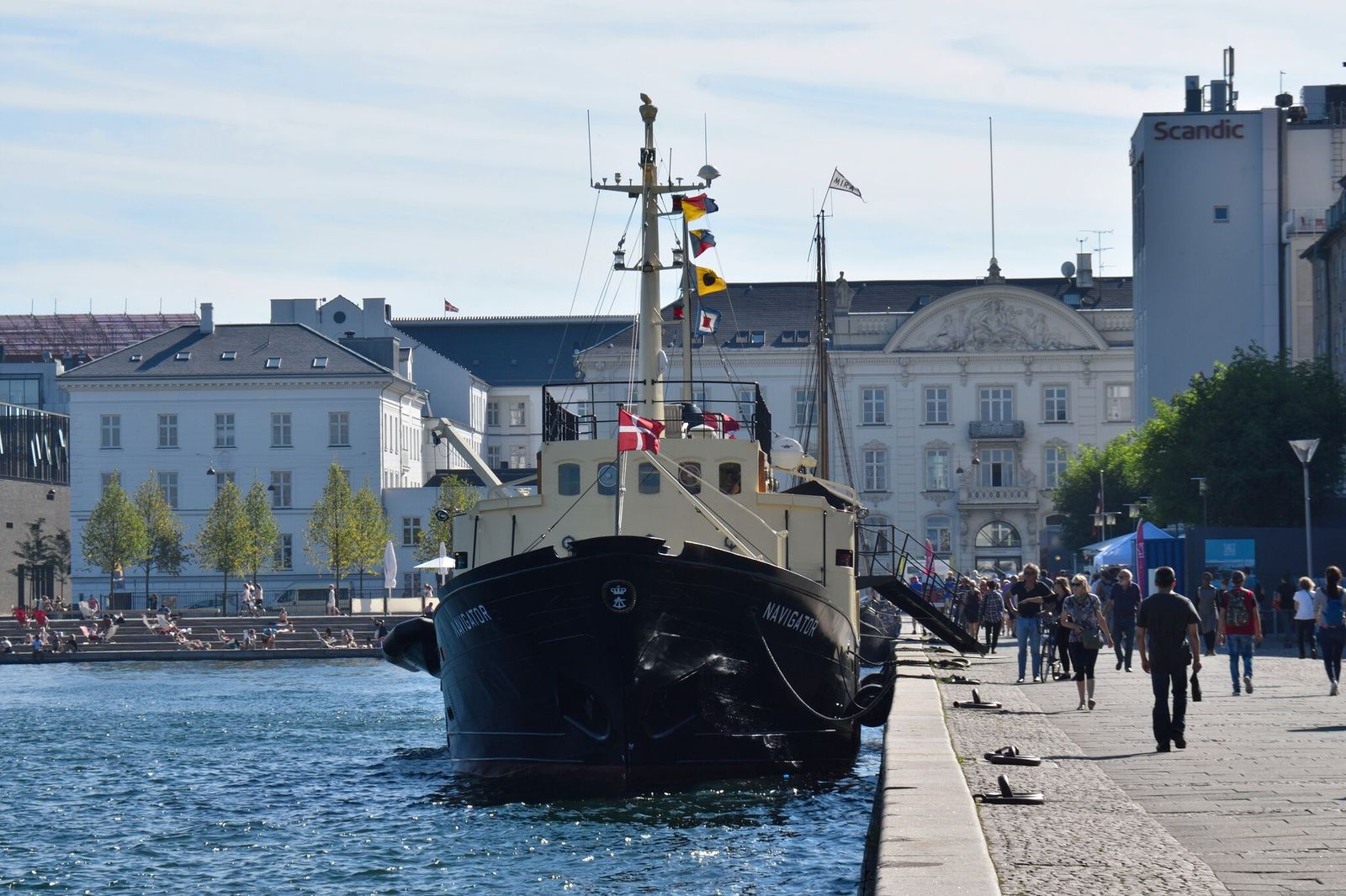 MS ved kaj forfra